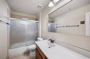 2411 Linden Bluff Ct, Sugar Land, TX 77479 - Photo 16