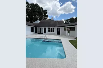414 N Pecan Dr, Tomball, TX 77375 - Photo 2
