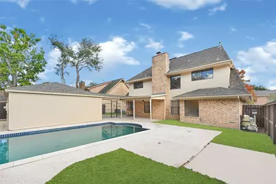 2618 Valley Field Drive, Sugar Land, TX 77479 - Photo 12