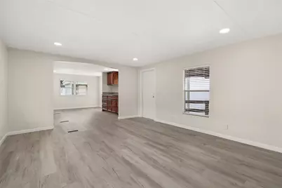 2222 N Austin Avenue #42, Pearland, TX 77581 - Photo 4