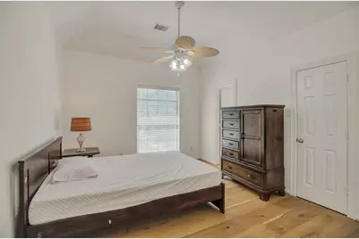 301 Winding Oak Lane S, League City, TX 77573 - Photo 22