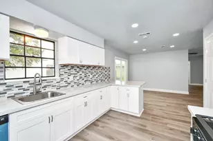 6411 Hollow Oaks Dr, Houston, TX 77050 - Photo 14