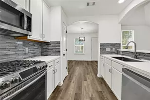 11242 Valley Kings Dr, Houston, TX 77089 - Photo 10