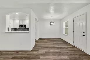 11242 Valley Kings Dr, Houston, TX 77089 - Photo 8