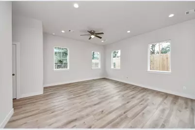 6519 Old Olive Tree Drive, Houston, TX 77091 - Photo 8