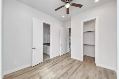 6519 Old Olive Tree Drive, Houston, TX 77091 - Photo 16