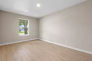 10202 Teneha Dr, Houston, TX 77033 - Photo 12