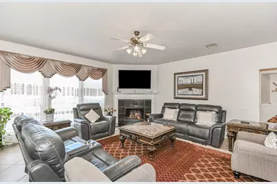 16410 Noblewood Court, Sugar Land, TX 77498 - Photo 2