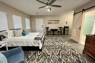 4406 Benning Dr, Houston, TX 77035 - Photo 16