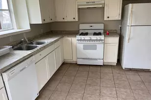 4907 Redfish Reef Dr, Bacliff, TX 77518 - Photo 2