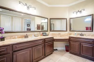 7339 Chatham Green Dr, Sugar Land, TX 77479 - Photo 12