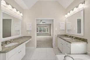 19722 Knightsridge Ln, Houston, TX 77094 - Photo 20