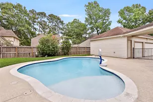2106 Mountain Lake Dr, Kingwood, TX 77345 - Photo 6