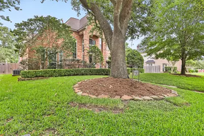 2106 Mountain Lake Drive, Kingwood, TX 77345 - Photo 4