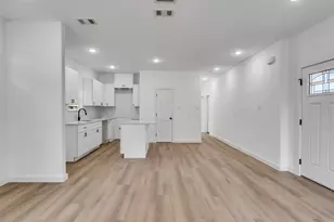 8102 Crestview Unit B, Houston, TX 77028 - Photo 12