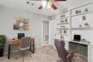 2450 Blackridge Rd, Houston, TX 77067 - Photo 16