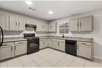 2450 Blackridge Road, Houston, TX 77067 - Photo 10
