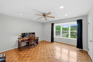 10152 Longmont Dr, Houston, TX 77042 - Photo 32