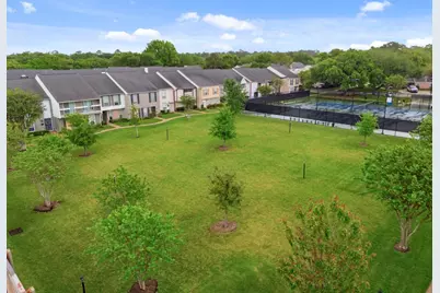 10152 Longmont Drive #38/10, Houston, TX 77042 - Photo 38