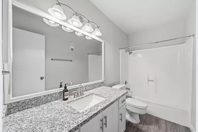 10152 Longmont Drive #38/10, Houston, TX 77042 - Photo 6