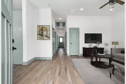 10917 San Jacinto Drive, La Porte, TX 77571 - Photo 2