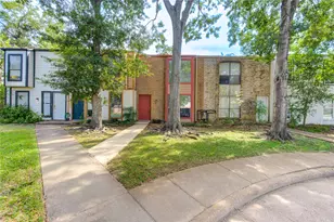 2420 Miramar Ct, Seabrook, TX 77586 - Photo 2