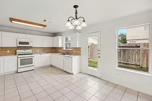 29622 S Legends Bend Ln, Spring, TX 77386 - Photo 10