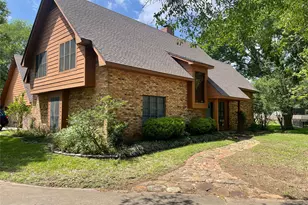 1000 Allison St, Brenham, TX 77833 - Photo 2