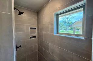 1035 S Anderson St, Angleton, TX 77515 - Photo 26