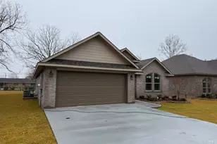 1035 S Anderson St, Angleton, TX 77515 - Photo 8