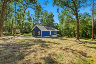 154 Lakeview Dr E, Livingston, TX 77351 - Photo 2
