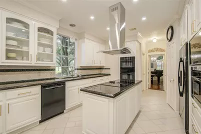 3902 Lyndhurst Place, Sugar Land, TX 77479 - Photo 12