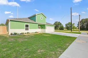 2317 Cedar St, Pearland, TX 77581 - Photo 2