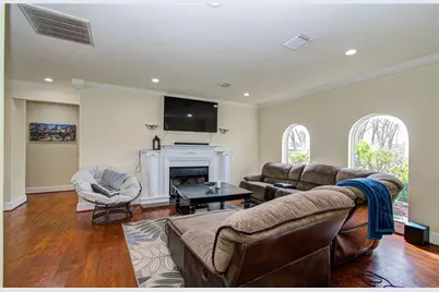 8659 Halls Retreat Court, Missouri City, TX 77459 - Photo 8