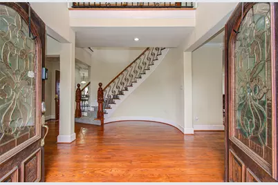 8659 Halls Retreat Court, Missouri City, TX 77459 - Photo 6