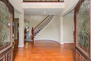 8659 Hall's Retreat Ct, Missouri City, TX 77459 - Photo 6