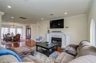 8659 Hall's Retreat Ct, Missouri City, TX 77459 - Photo 10