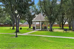 16014 Royal Garden Dr, Houston, TX 77095 - Photo 36
