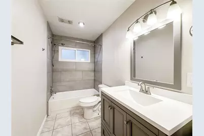 33 N Rain Forest Court, The Woodlands, TX 77380 - Photo 18