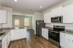 8204 Sunberry Shadow Dr, Houston, TX 77016 - Photo 8