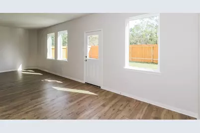 8204 Sunberry Shadow Drive, Houston, TX 77016 - Photo 6