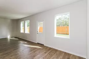 8204 Sunberry Shadow Dr, Houston, TX 77016 - Photo 6