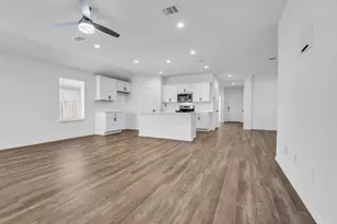 456 Lampasas Trl, Dayton, TX 77535 - Photo 10