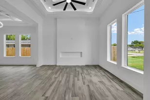 805 Lewis St, Clute, TX 77531 - Photo 2