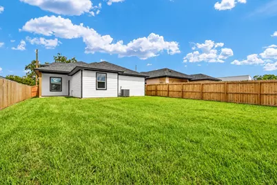 805 Lewis Street, Clute, TX 77531 - Photo 36