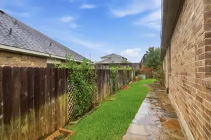 12084 Mystic Aqua Dr, Conroe, TX 77304 - Photo 30
