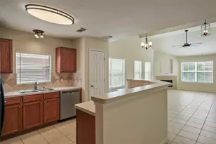 4710 Woodsend Ln, Kingwood, TX 77345 - Photo 6