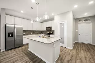 4507 Frontier Trl, Baytown, TX 77521 - Photo 6