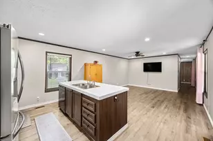 130 Foster St, Baytown, TX 77520 - Photo 10