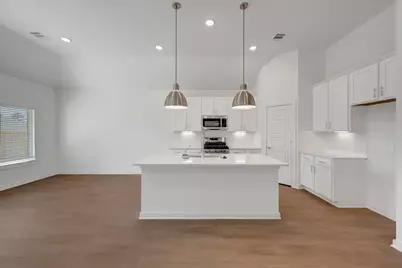 16823 Zavala Way, Montgomery, TX 77316 - Photo 2